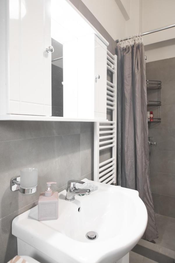 Cozy Cityscape Apartment In Athene Buitenkant foto