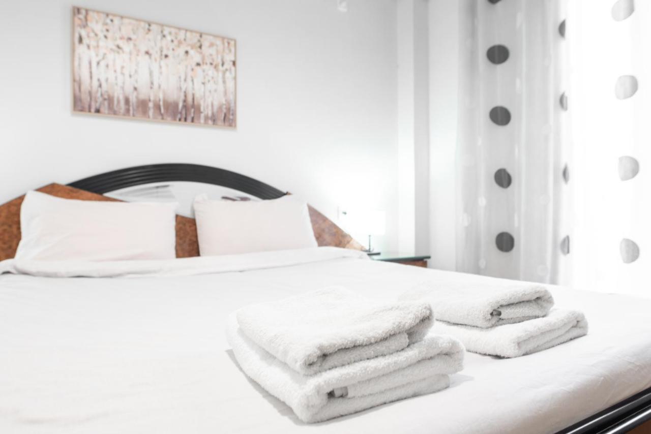 Cozy Cityscape Apartment In Athene Buitenkant foto