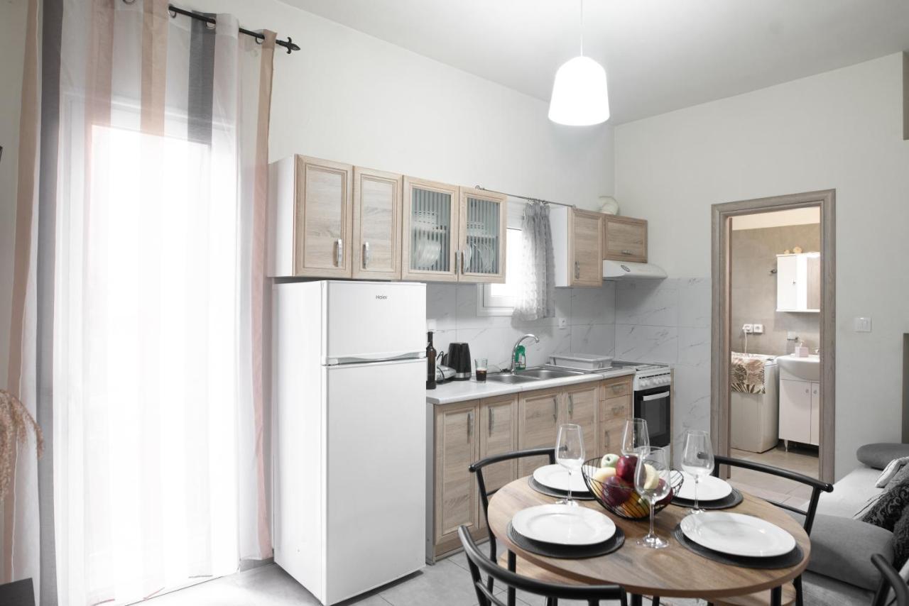 Cozy Cityscape Apartment In Athene Buitenkant foto